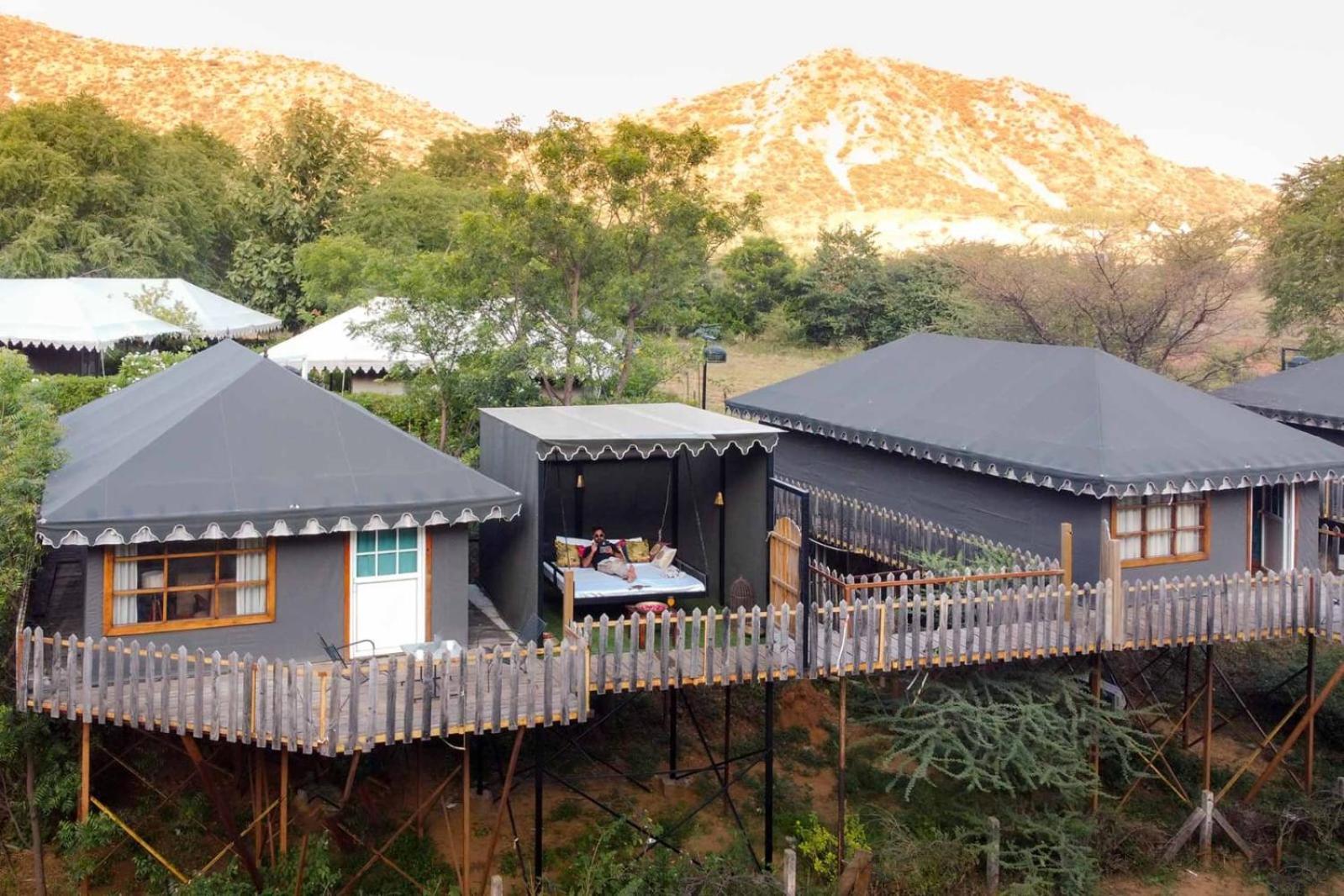 Foothill Pushkar Resort Buitenkant foto